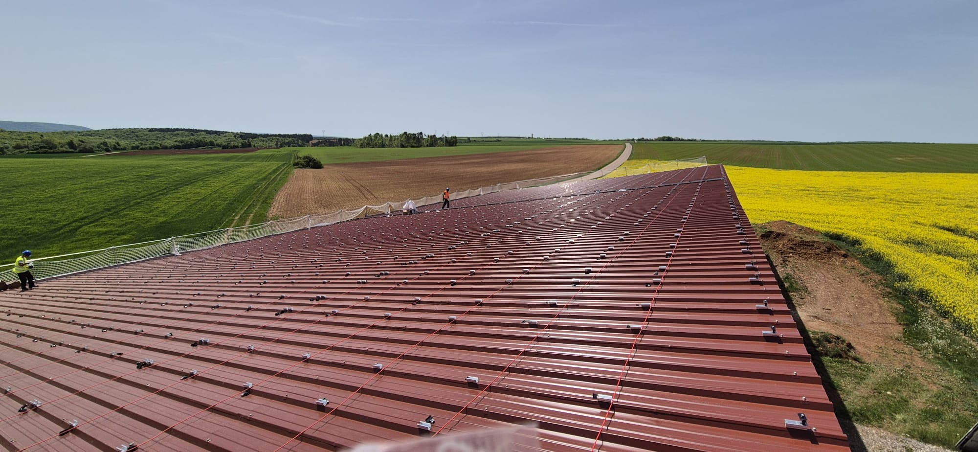 Fixations + filets de protection terminés